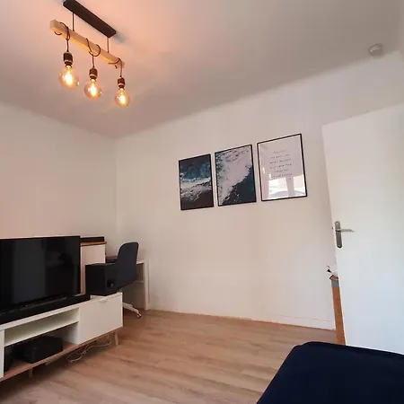 Joli T2- Centre - Parking Gratuit - Wifi Apartament